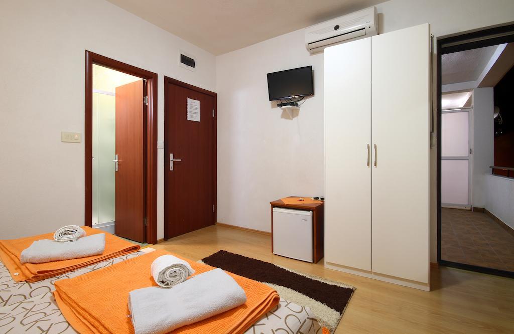 Guesthouse Bmb Bagaric 부드바 객실 사진