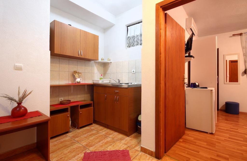 Guesthouse Bmb Bagaric 부드바 객실 사진